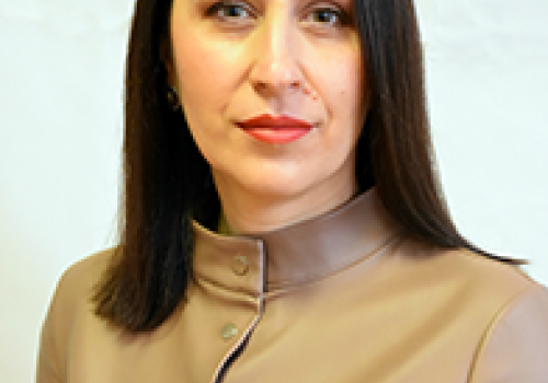 Dr. Antonina Kapustian